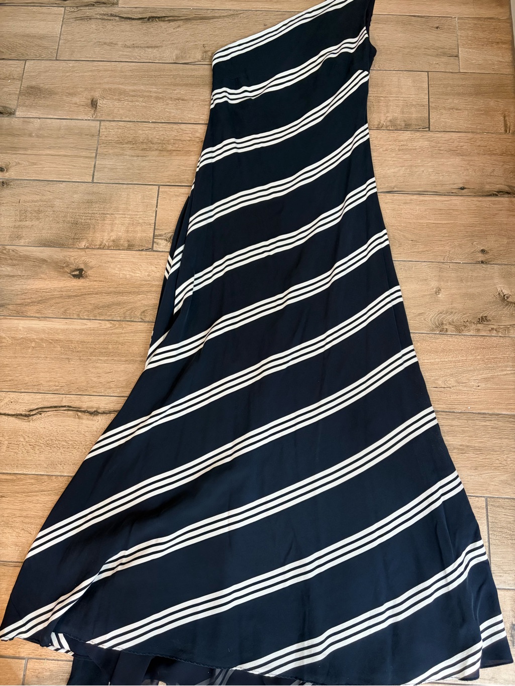 Beautiful Silk Ralph Lauren Navy And White Diagonal Stripe Maxi Dress